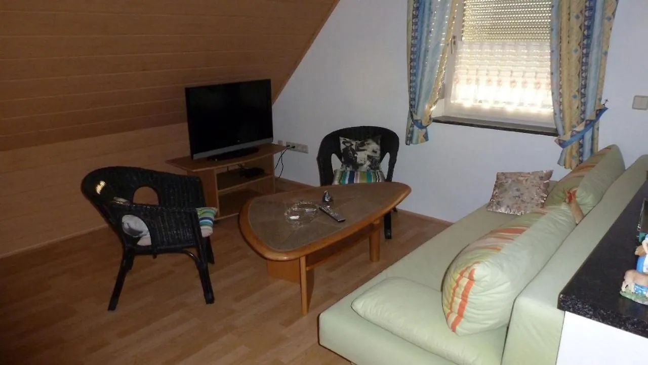 Ferienwohnung Irene Ludwigschorgast 0*,  德国